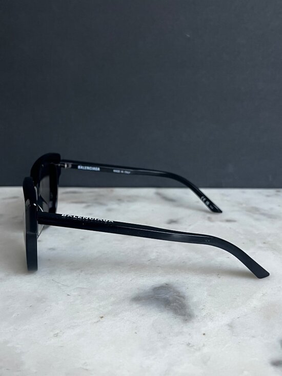 Balenciaga Women\'s BB0160S sunglasses in black with grey lenses main image 6